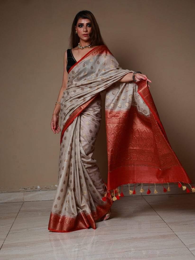 Champagne Zari Delight Saree
